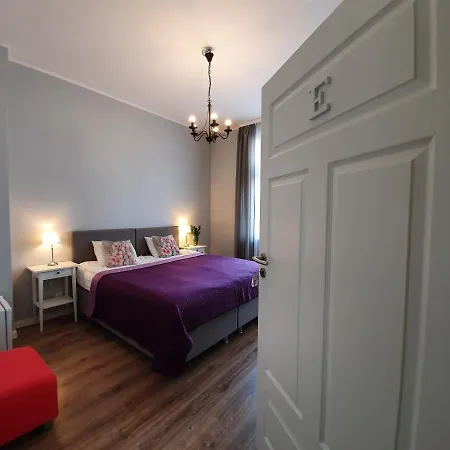Airport Homestay szállás